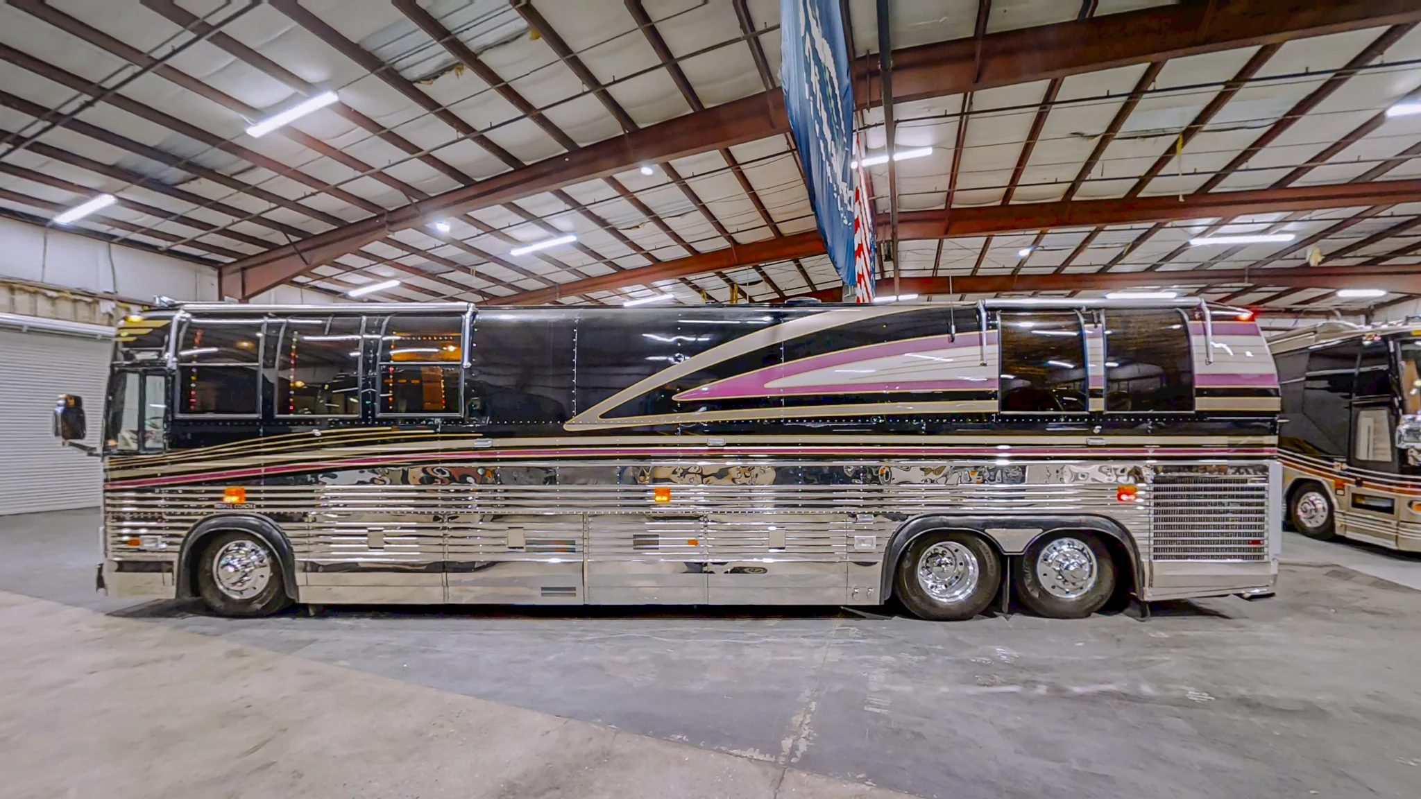 1996 Liberty XL 40 For Sale | Tradewinds Coach