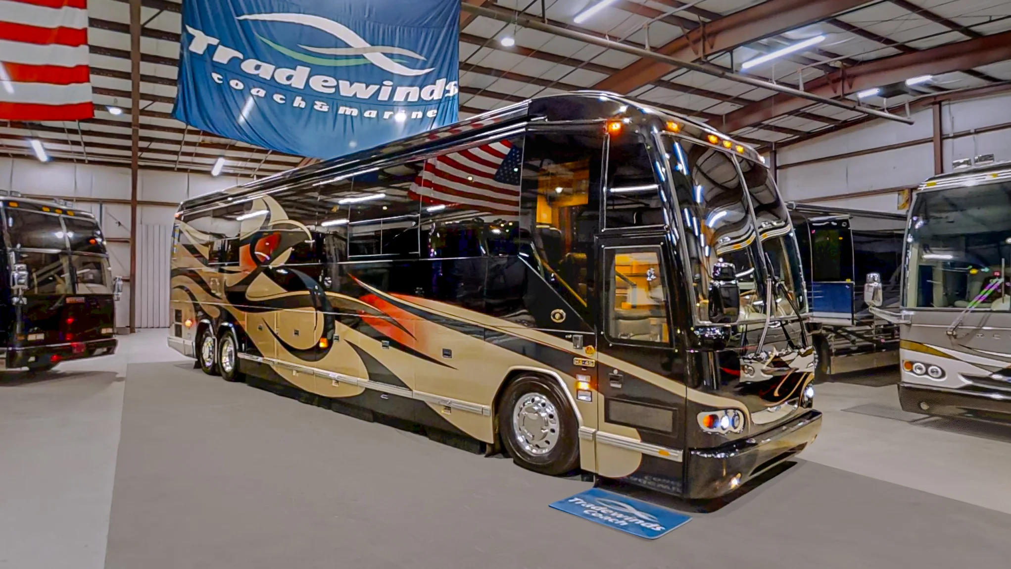 2008 Prevost Featherlite H3-45