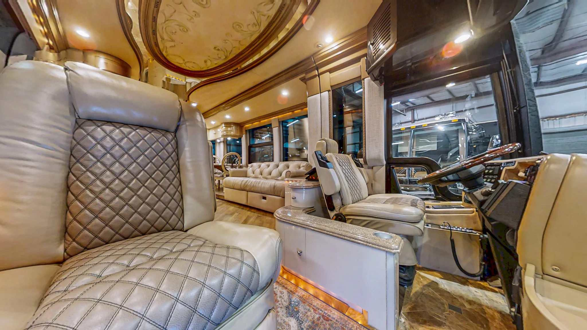 2004 Prevost Liberty Single Slide XLII 45 For Sale | Tradewinds Coach